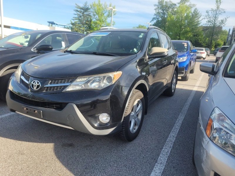 Used 2013 Toyota RAV4 XLE image 1