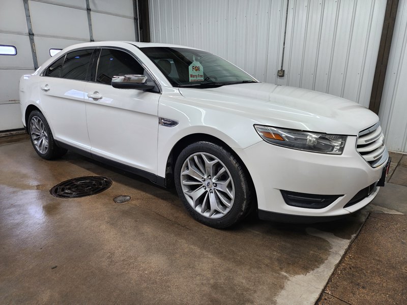 Used 2013 Ford Taurus Limited image 1
