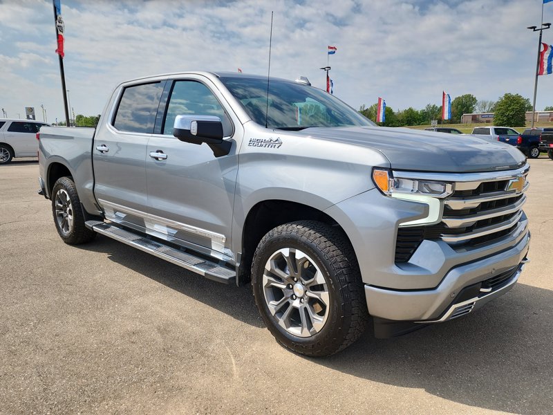 Certified 2024 Chevrolet Silverado 1500 High Country w/ Z71 Off-Road Package image 1