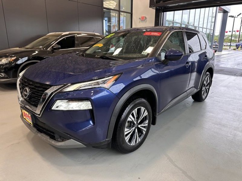 Certified 2022 Nissan Rogue SV image 1