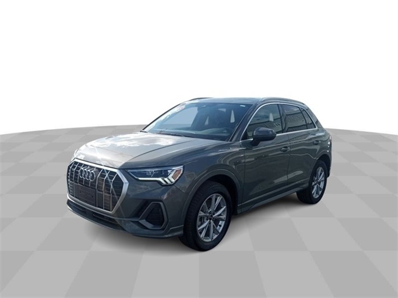 Used 2023 Audi Q3 2.0T Premium image 1