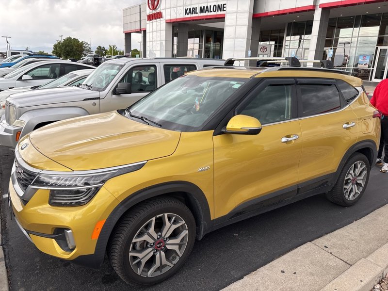 Used 2021 Kia Seltos SX w/ SX Sunroof Package image 1