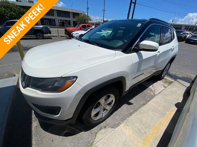 Used 2019 Jeep Compass Latitude image 1