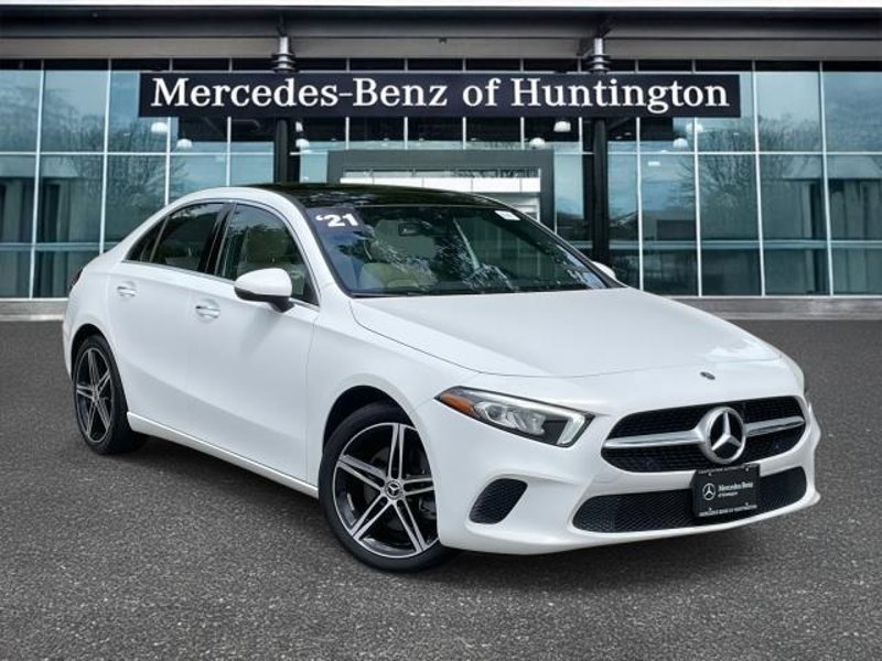 Certified 2021 Mercedes-Benz A 220 4MATIC image 1