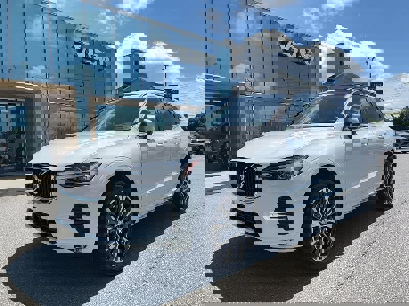 Certified 2022 Volvo XC60 B5 Momentum w/ Protection Package Premier image 1