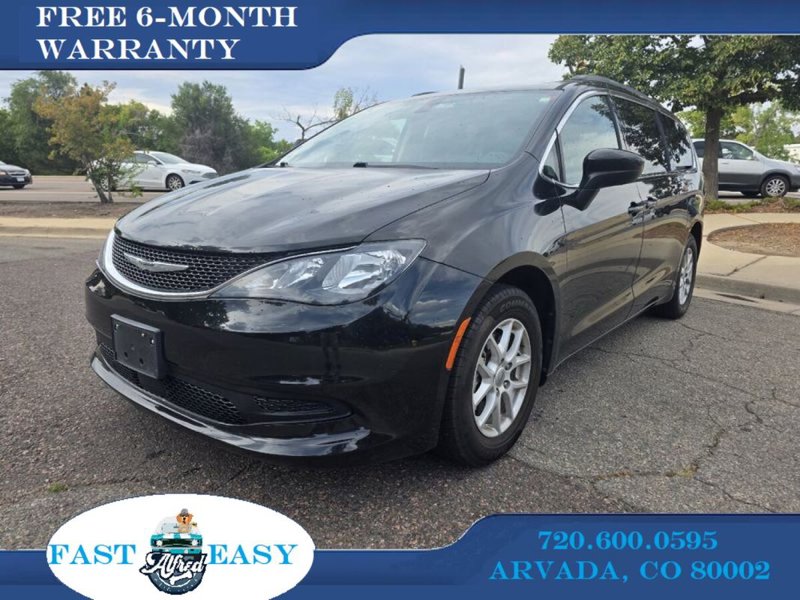 Used 2021 Chrysler Voyager Lxi image 1