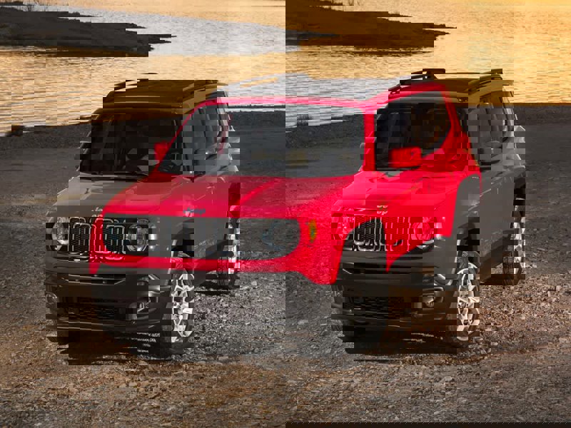 Used 2017 Jeep Renegade Latitude image 1