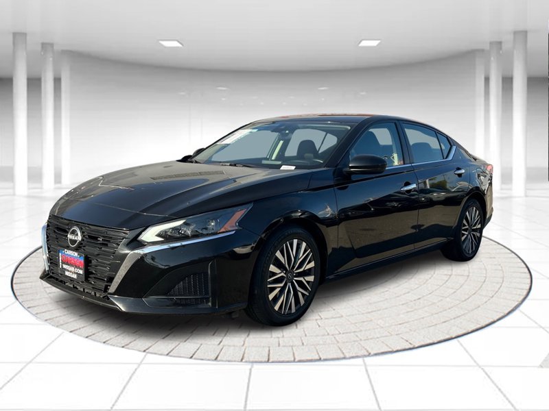 Certified 2023 Nissan Altima 2.5 SV image 1