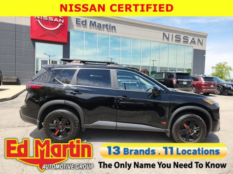 Certified 2025 Nissan Rogue SV image 1