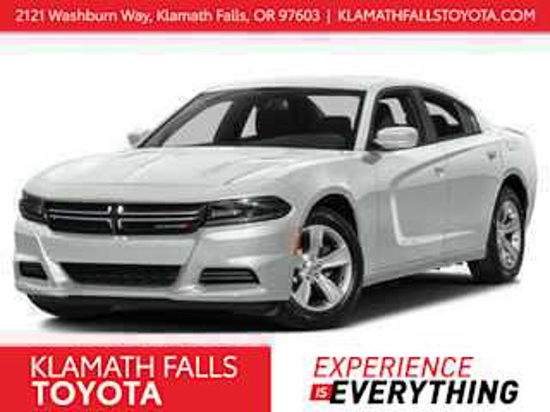Used 2016 Dodge Charger SXT image 1