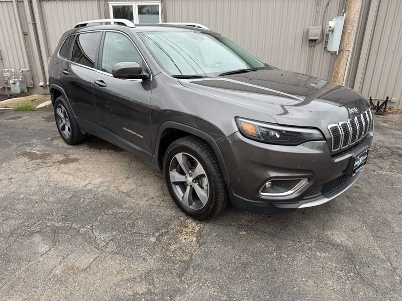 Used 2019 Jeep Cherokee Limited w/ Luxury Group image 1