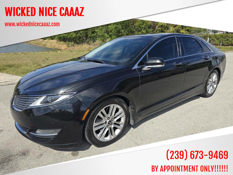 Used 2013 Lincoln MKZ image 1