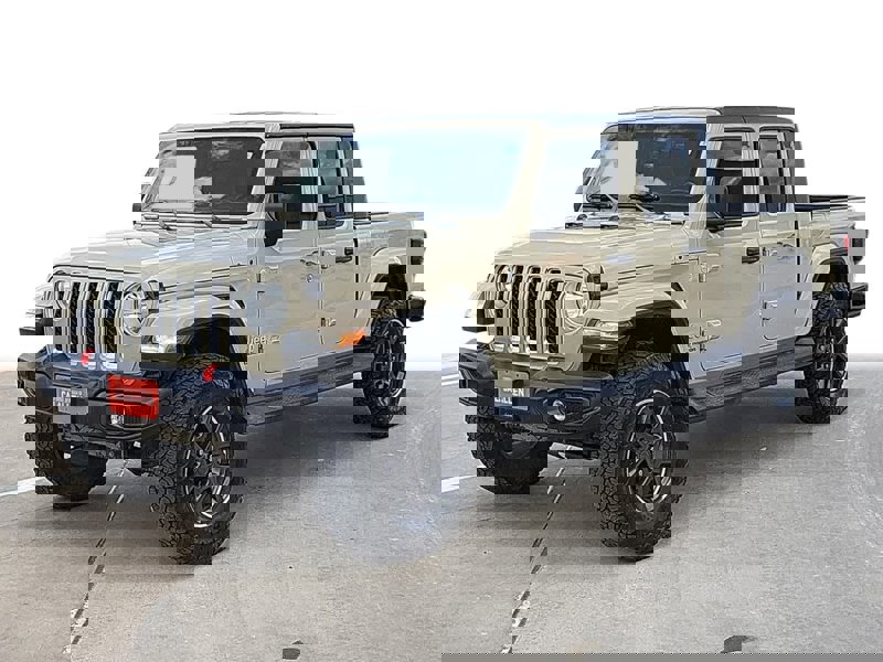 Used 2020 Jeep Gladiator Overland image 1
