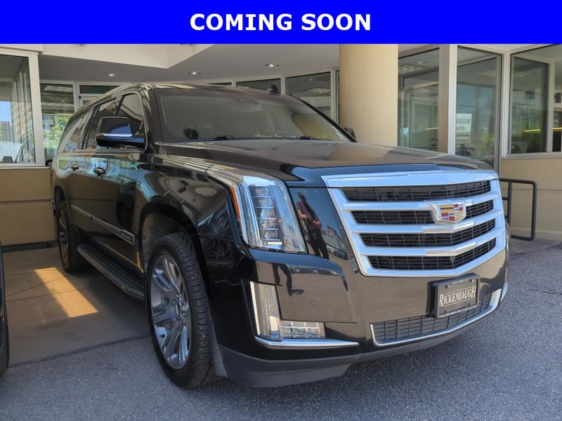 Used 2016 Cadillac Escalade ESV Luxury image 1