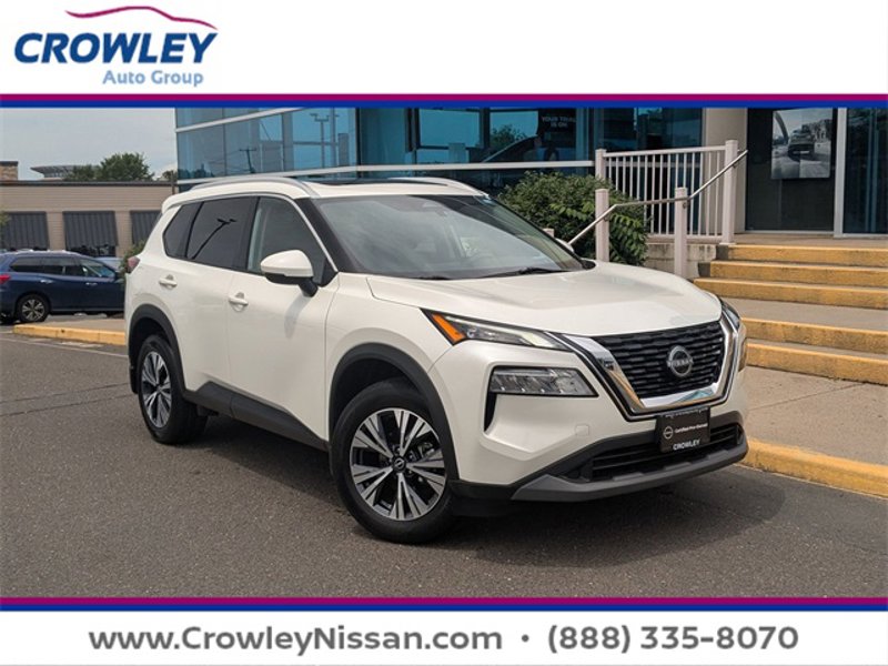 Certified 2022 Nissan Rogue SV image 1