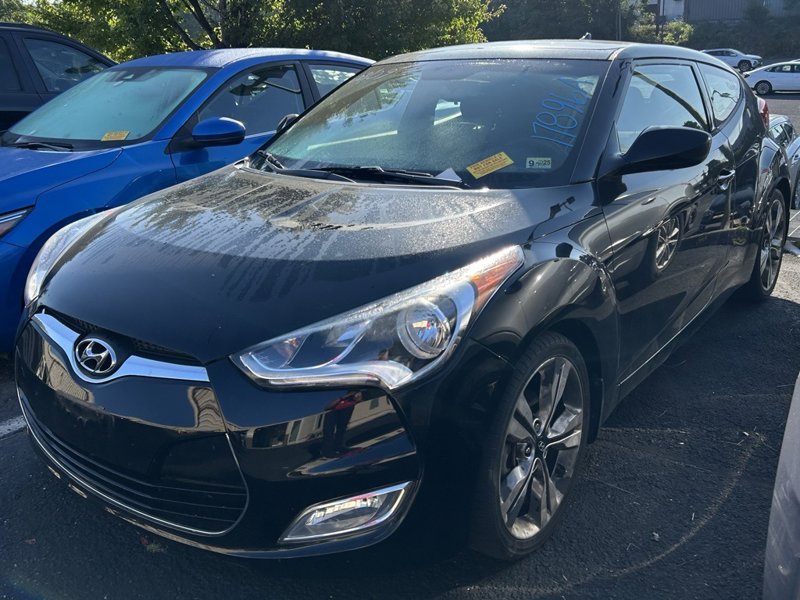 Used 2017 Hyundai Veloster Value Edition image 1