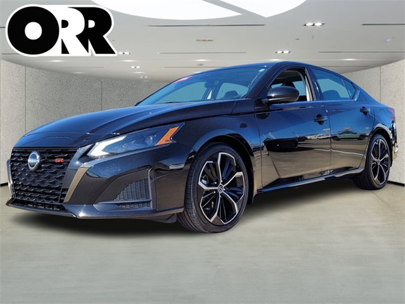 Certified 2023 Nissan Altima 2.5 SR w/ SR Premium Package image 1