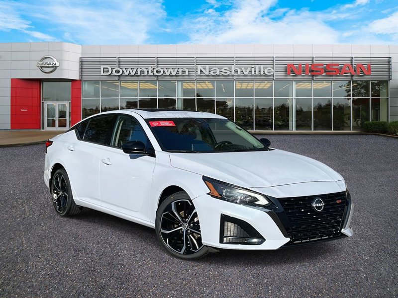 Certified 2024 Nissan Altima 2.5 SR w/ SR Premium Package image 1