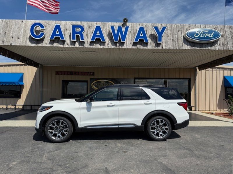 New 2025 Ford Explorer Platinum image 1