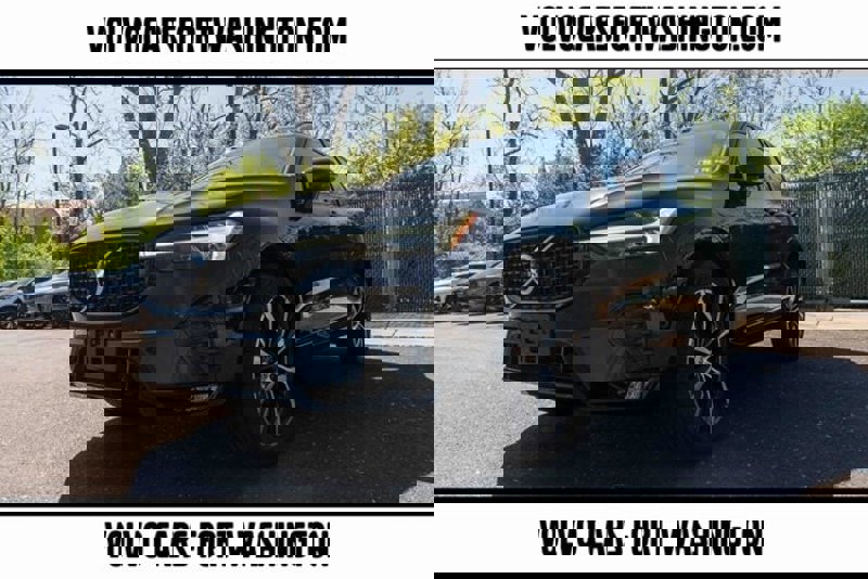 Certified 2023 Volvo XC60 B5 Plus w/ Climate Package image 1
