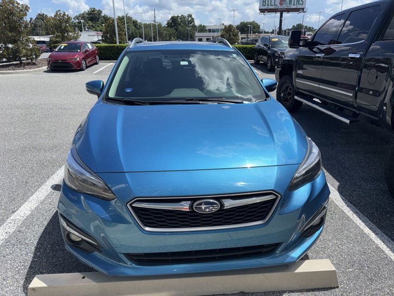 Used 2017 Subaru Impreza 2.0i Limited image 1