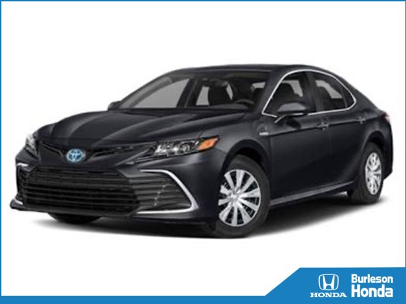 Used 2022 Toyota Camry LE image 1