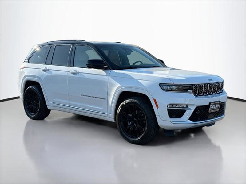 Certified 2022 Jeep Grand Cherokee Summit w/ Luxury Tech Group V image 1