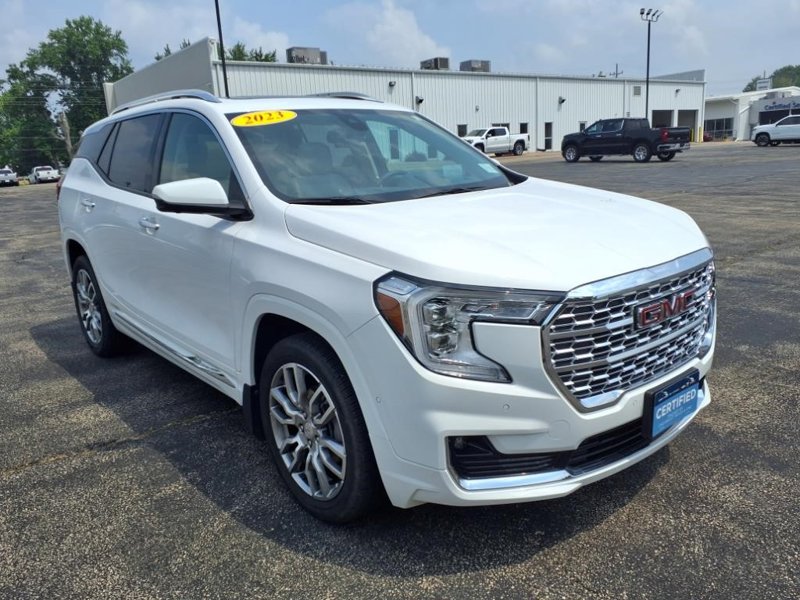 Certified 2023 GMC Terrain Denali w/ Denali Premium Package image 1