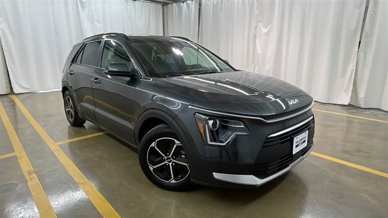 Certified 2023 Kia Niro EX image 1