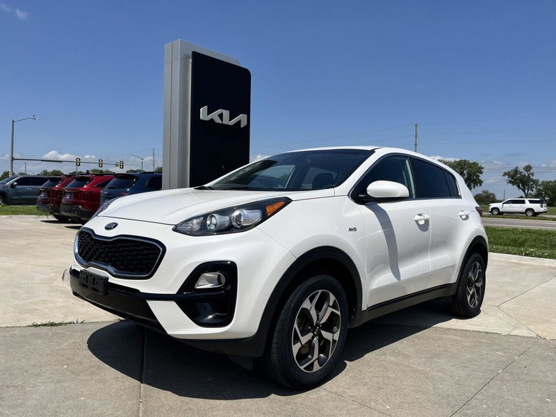 Used 2021 Kia Sportage LX image 1