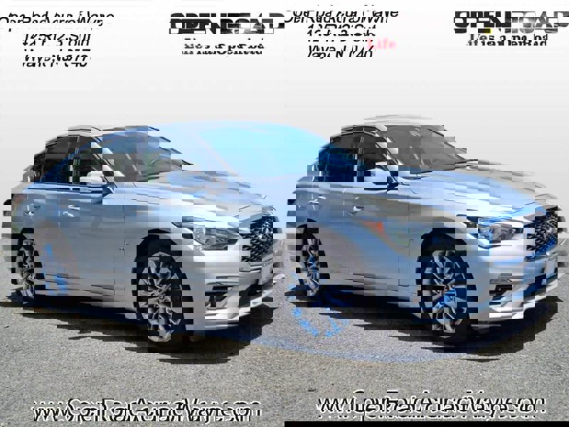 Used 2019 INFINITI Q50 Luxe w/ Essential Package (3.0T Luxe) image 1
