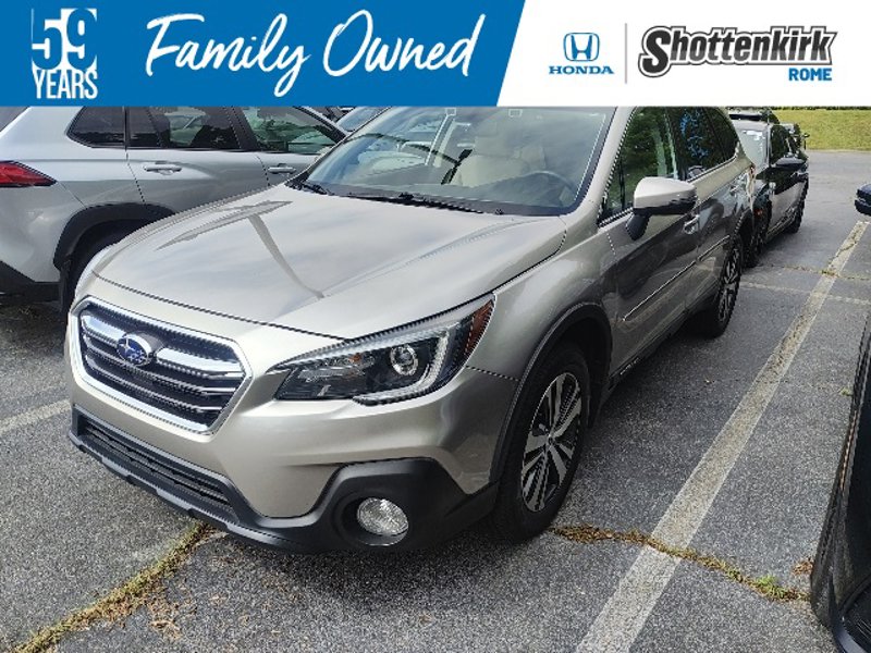 Used 2018 Subaru Outback 3.6R Limited image 1