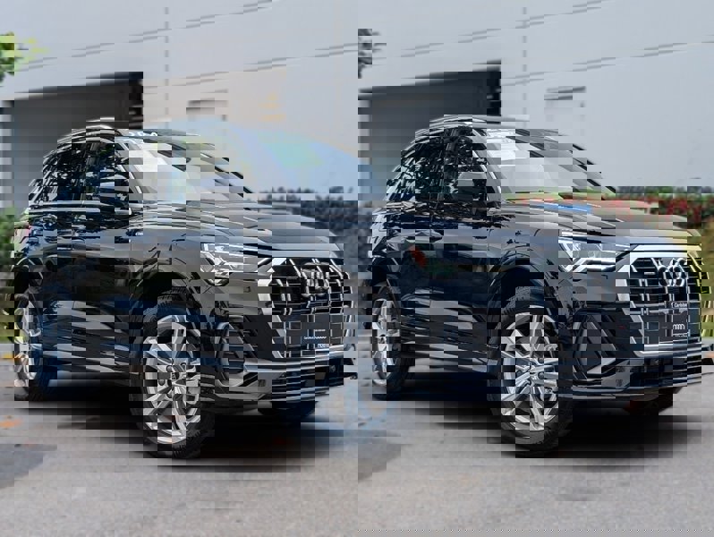 Certified 2024 Audi Q3 2.0T Premium Plus image 1