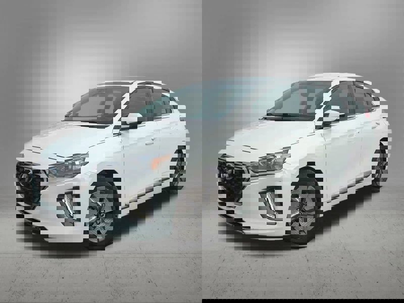 Used 2022 Hyundai Ioniq SE image 1