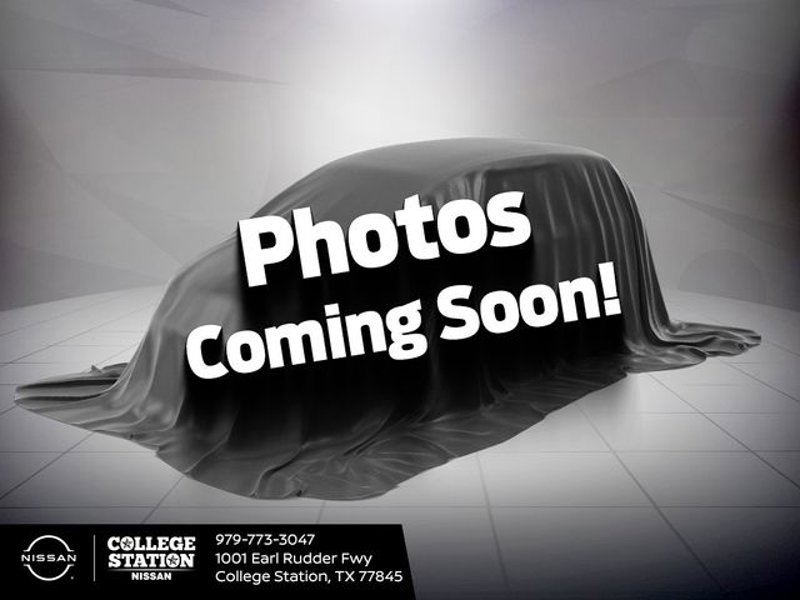 Used 2021 Nissan Kicks S image 1