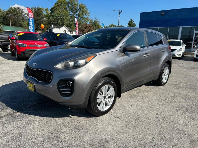 Used 2017 Kia Sportage LX image 1