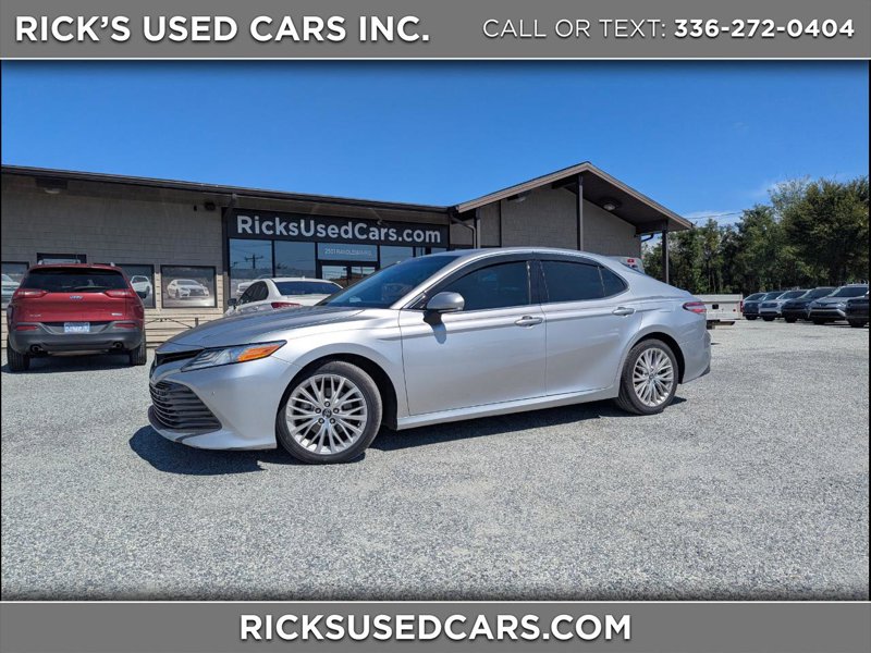 Used 2018 Toyota Camry XLE image 1