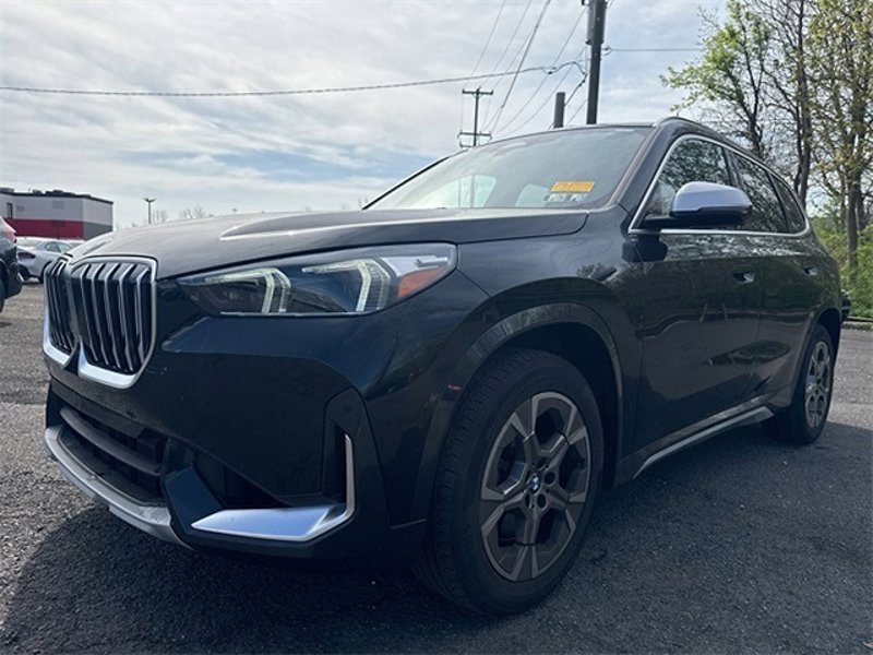 Certified 2023 BMW X1 xDrive28i w/ Convenience Package image 1