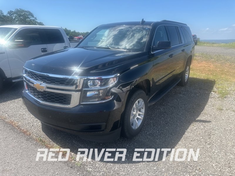 Used 2019 Chevrolet Suburban LT image 1