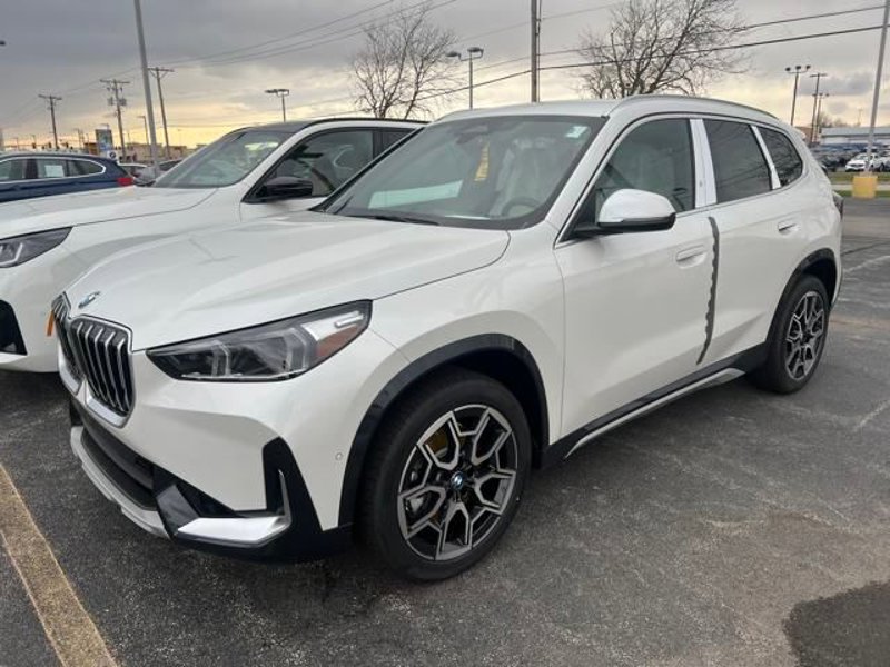 New 2025 BMW X1 xDrive28i image 1