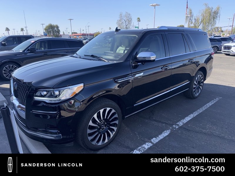 Certified 2022 Lincoln Navigator L Black Label image 1