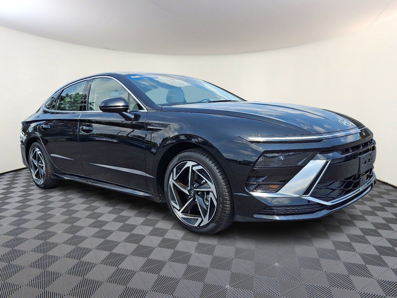 Certified 2025 Hyundai Sonata SEL image 1