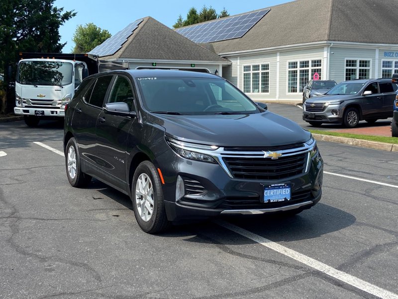 Certified 2023 Chevrolet Equinox LT image 1