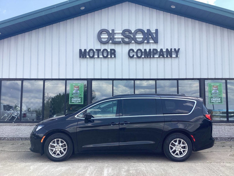 Used 2020 Chrysler Voyager Lxi image 1