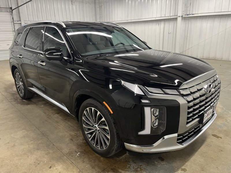 Certified 2023 Hyundai Palisade Calligraphy w/ Cargo Package image 1