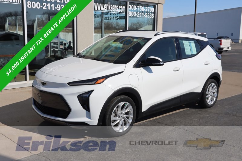 Certified 2022 Chevrolet Bolt EUV LT w/ Comfort Package image 1