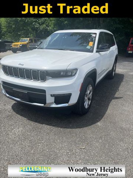 Certified 2022 Jeep Grand Cherokee Limited w/ Luxury Tech Group II image 1