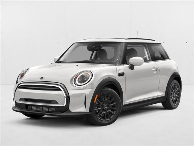 Used 2024 MINI Cooper 2-Door Hardtop image 1