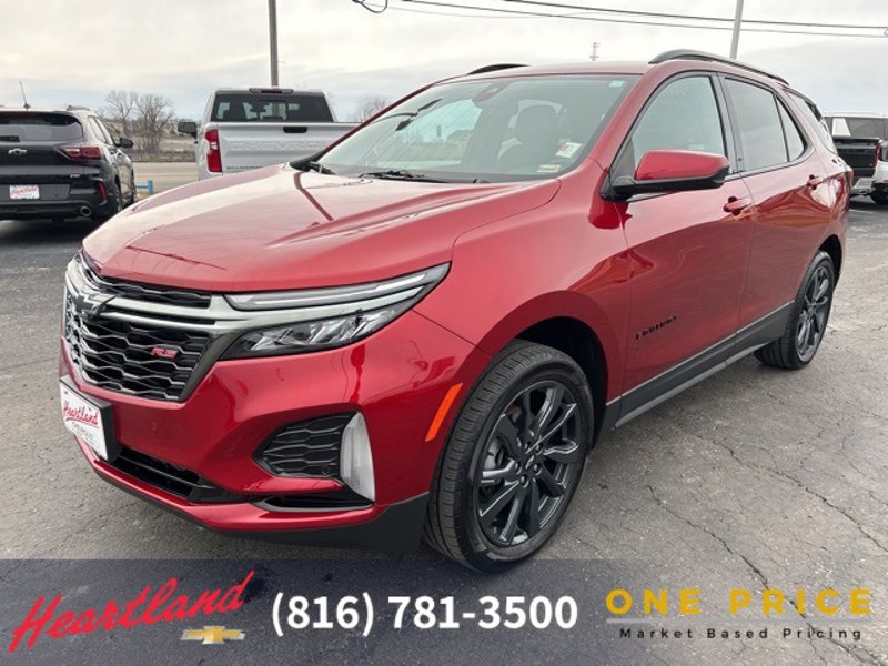 Certified 2022 Chevrolet Equinox RS image 1