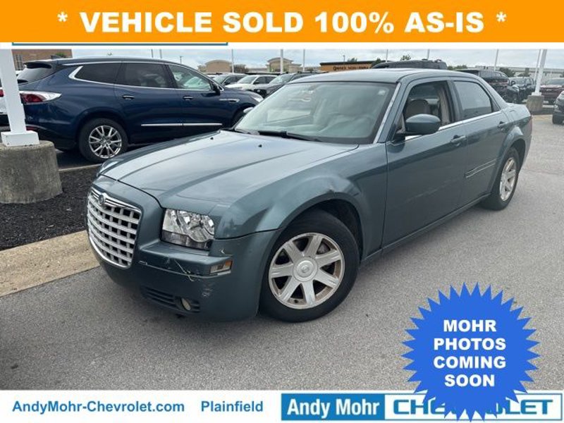 Used 2005 Chrysler 300 Touring image 1